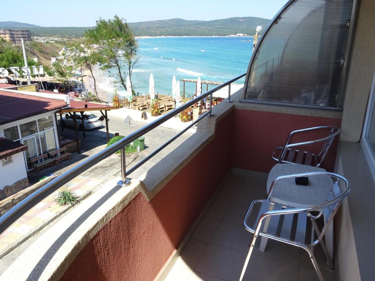 Dobrevi Guest House Primorsko Dış mekan fotoğraf