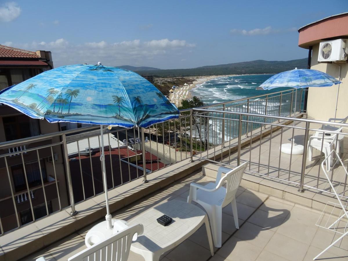 Dobrevi Guest House Primorsko Dış mekan fotoğraf
