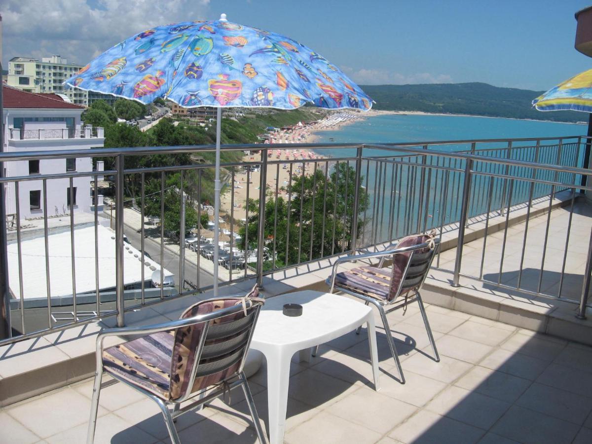Dobrevi Guest House Primorsko Dış mekan fotoğraf