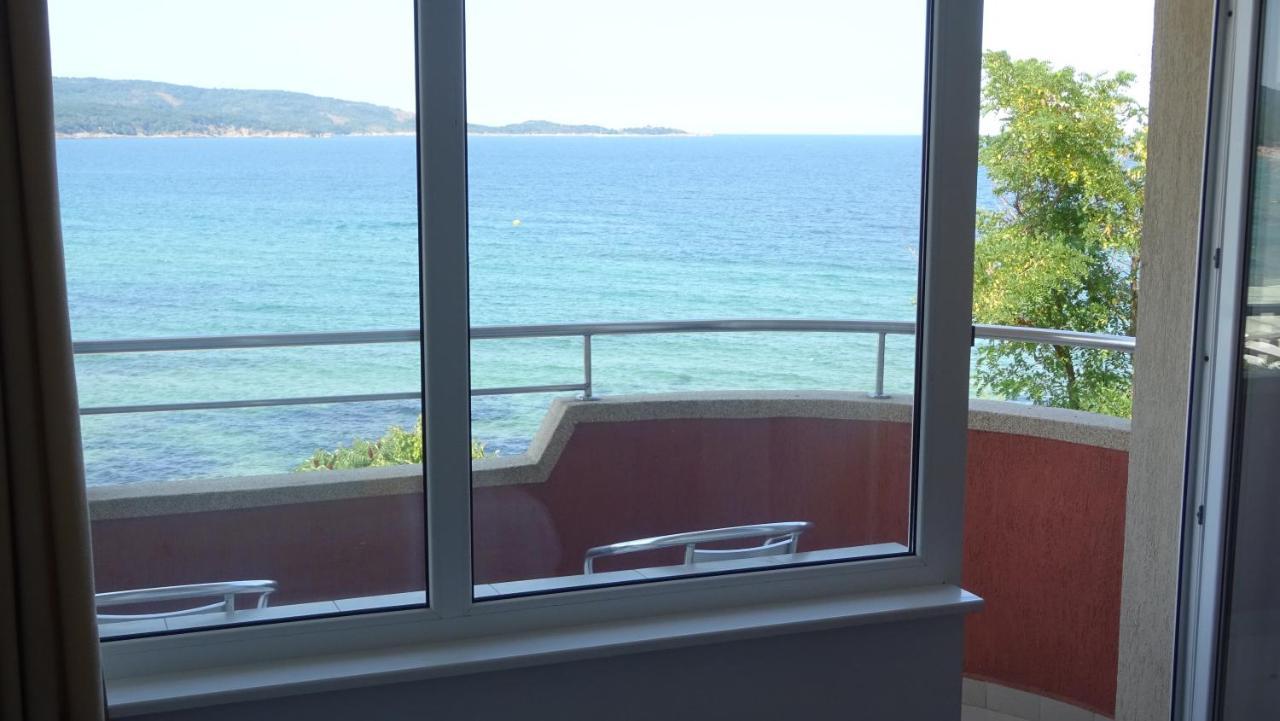 Dobrevi Guest House Primorsko Dış mekan fotoğraf