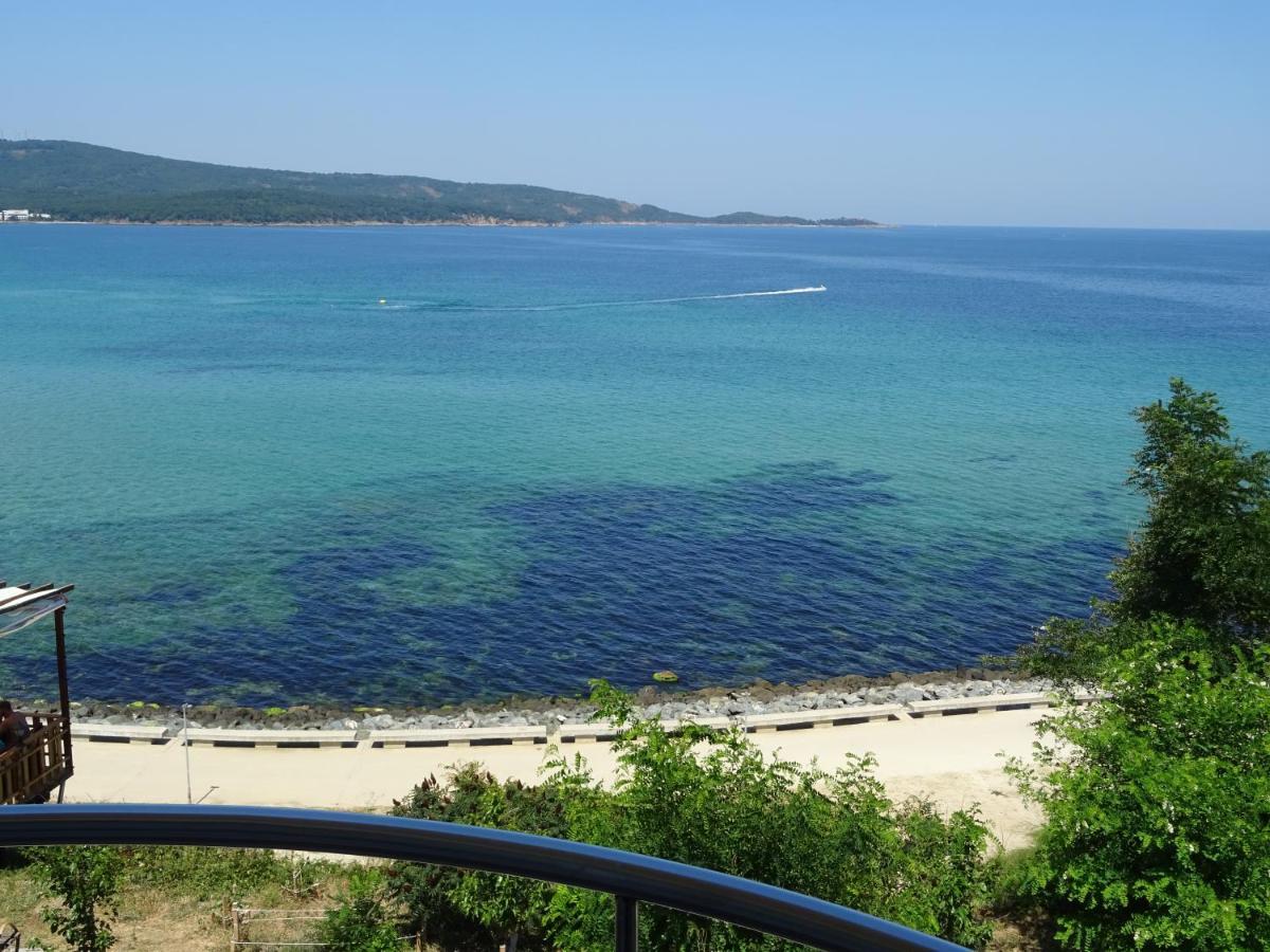 Dobrevi Guest House Primorsko Dış mekan fotoğraf