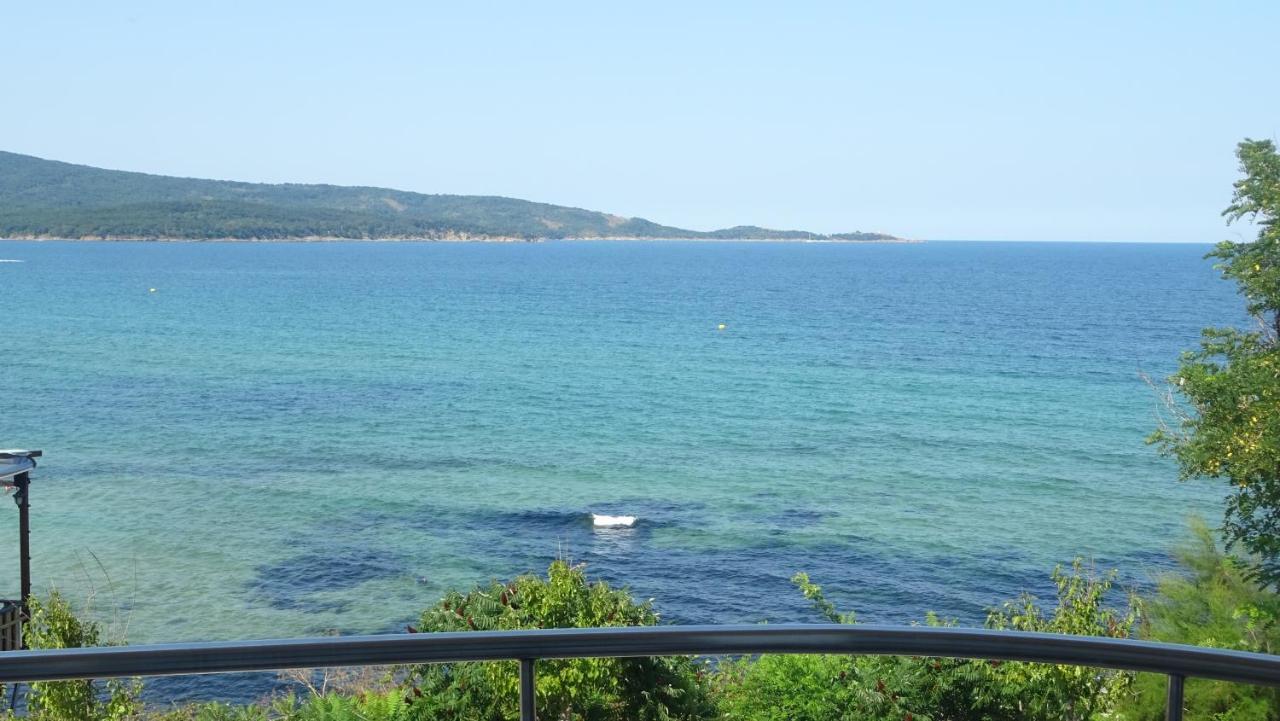 Dobrevi Guest House Primorsko Dış mekan fotoğraf