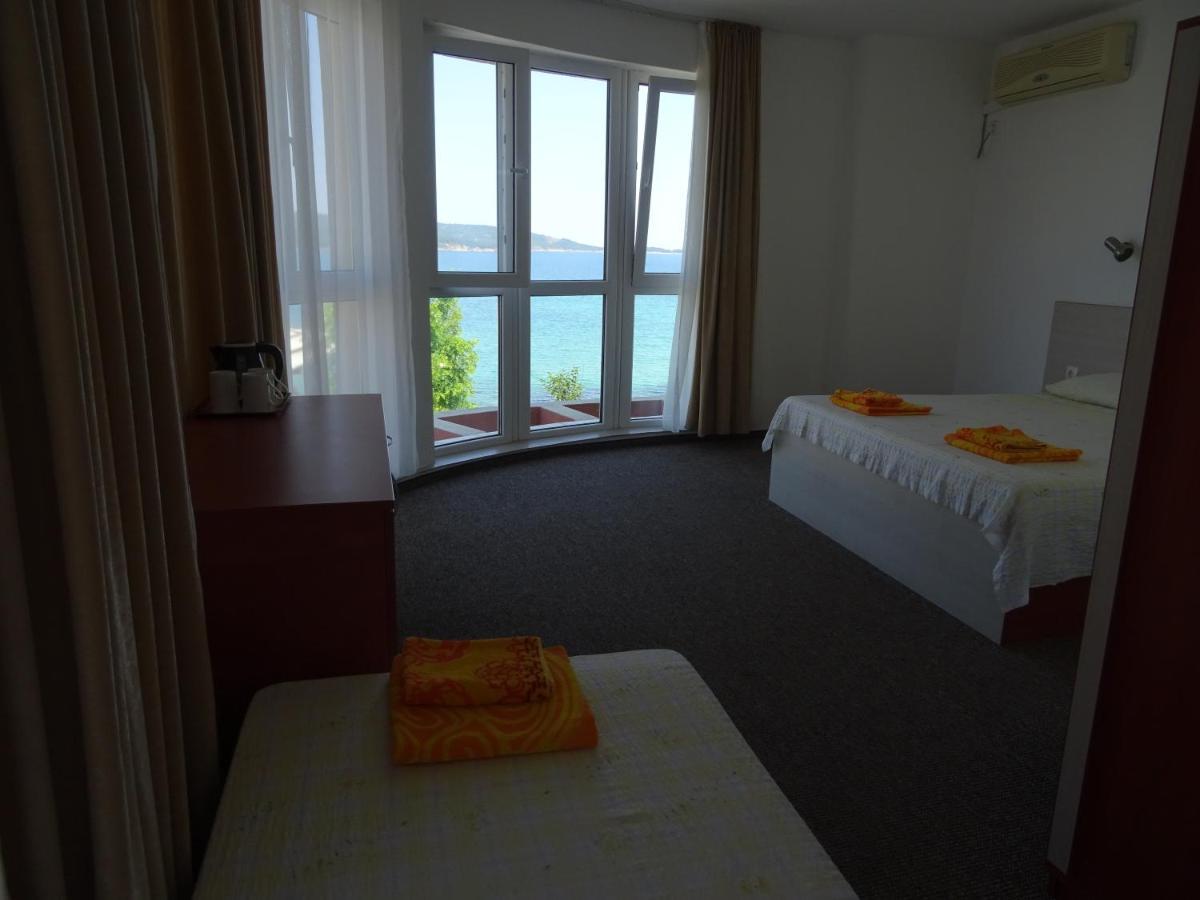 Dobrevi Guest House Primorsko Dış mekan fotoğraf