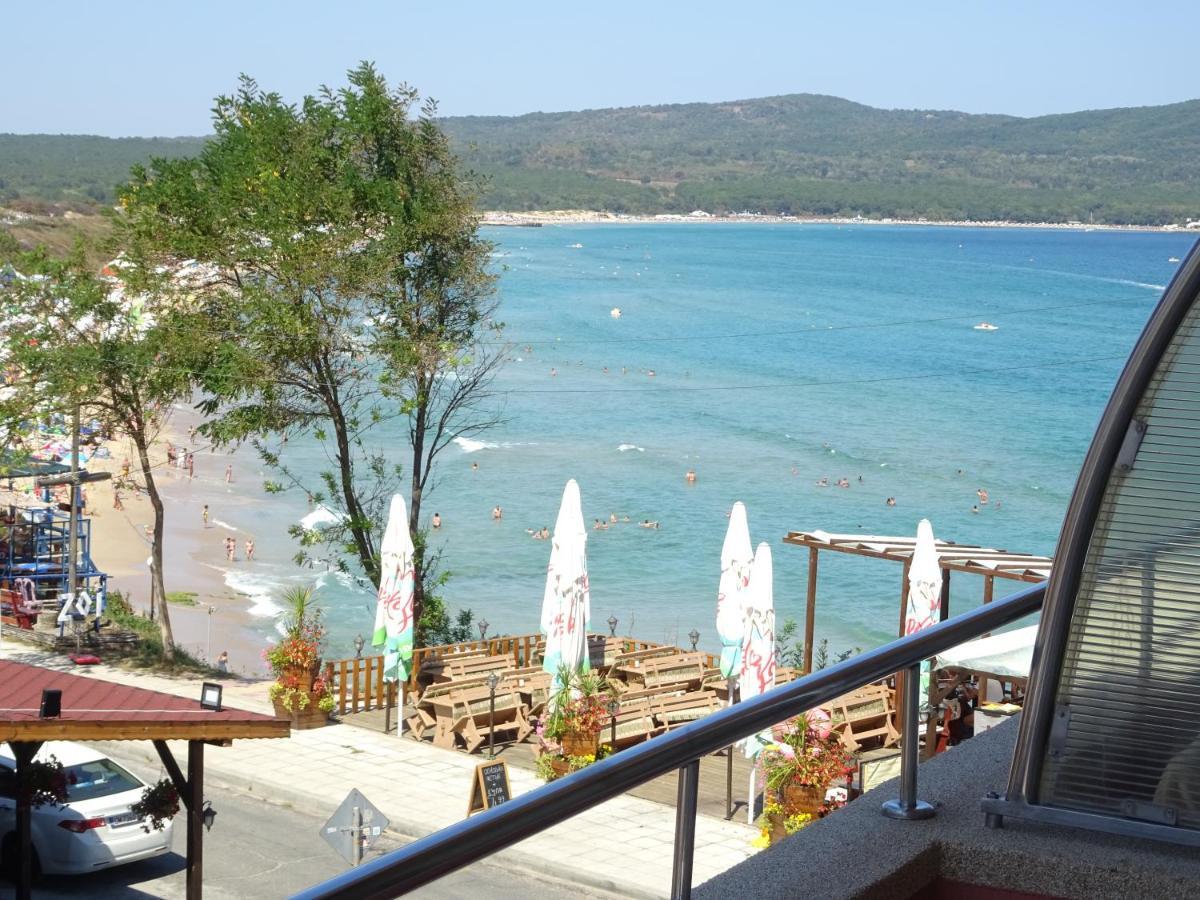 Dobrevi Guest House Primorsko Dış mekan fotoğraf